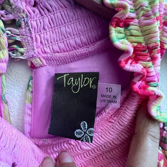 Taylor Chiffon Floral Print Pink Smocked Mock Neck Tiered Maxi Dress Size 10 - Picture 4 of 9